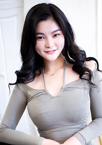 Most gorgeous profiles: Zhiqin from Shenzhen, member profiles