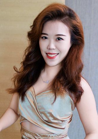 Date the member of your dreams: asian member Yimin from Shanghai
