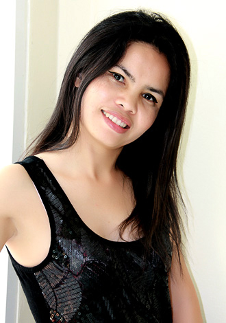 Welcome to our photo gallery! Take a look at Nantiya, sexy Asian woman picture