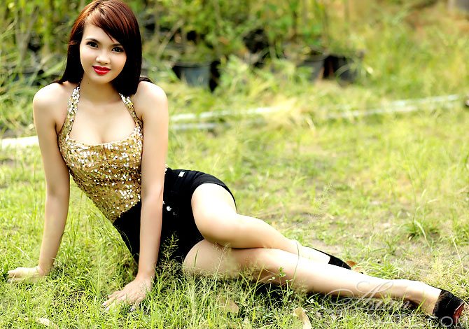 Pretty Asian Member My Linh From Ho Chi Minh City 28 Yo Hair Color Black