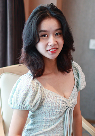 Gorgeous profiles only: Fang from Beijing, member Asian tall